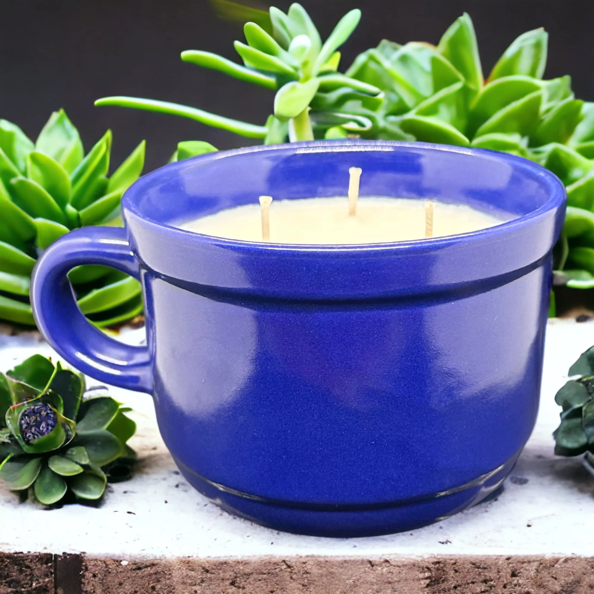 3-Wick Coffee Mug Candle WHITE