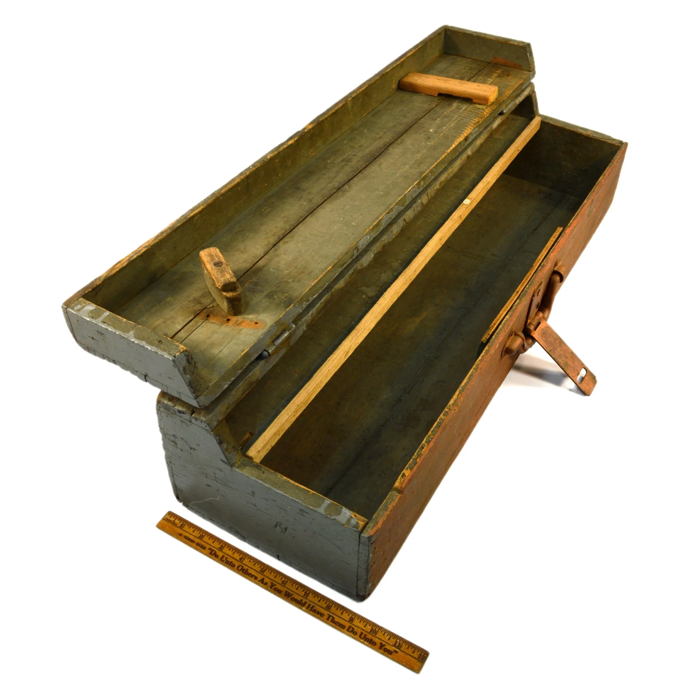 Antique HOMEMADE SAW TOOL BOX Carpenter's Chest   BONUS YALE PADLOCK Old Paint!
