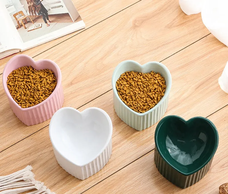 Inclined Ceramic Pet Bowl – Durable and Practical Elevated Feeding for Dogs