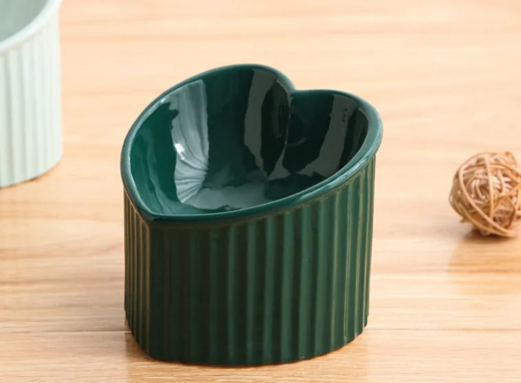 Inclined Ceramic Pet Bowl – Durable and Practical Elevated Feeding for Dogs
