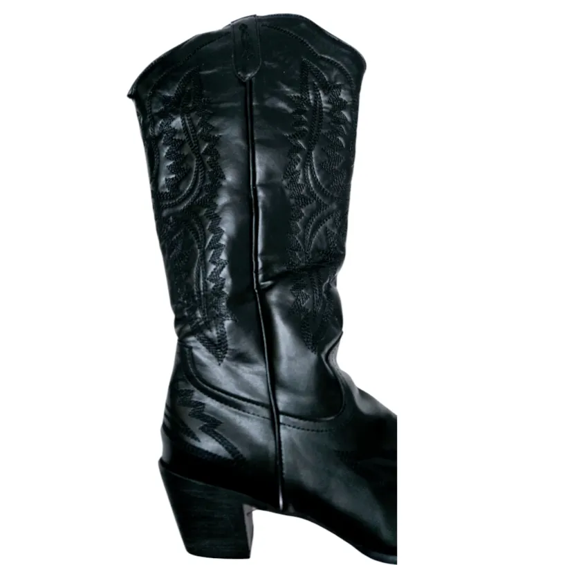 Schutz Zachy Up Black Leather Cowboy Boots 'Akevon' Embroidery (sz/10M)